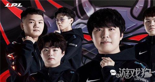 展示过大三 展示过大三