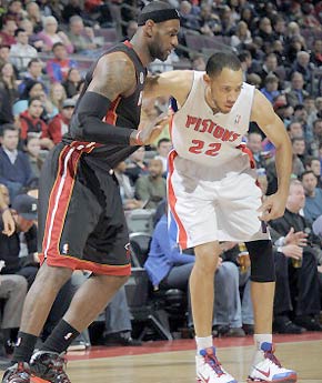 在这一点上 在这一点上