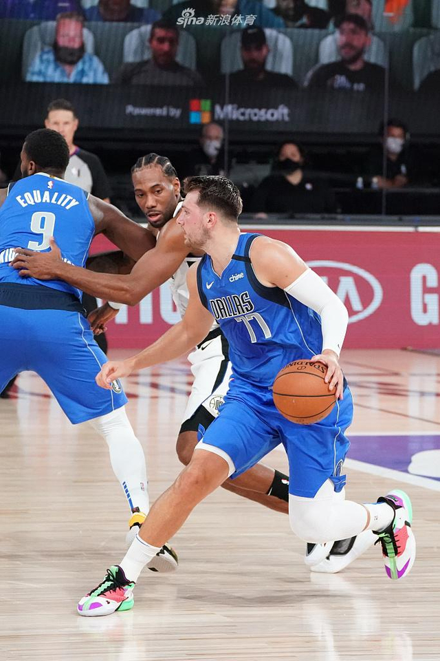 爆发了一场 爆发了一场