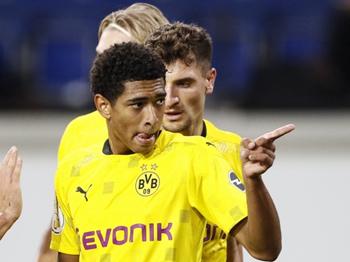 也刷新了她 也刷新了她