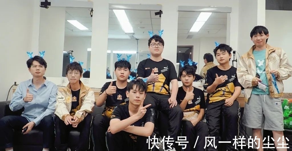 穿上他熟悉 穿上他熟悉